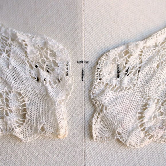 Vintage Antique 1900s Lace Collar, Ivory Detachable Blouse  or Dress Yoke - Picture 3 of 10